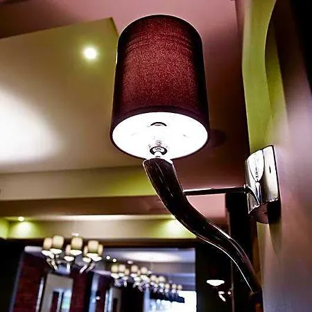 W Starej Kamienicy Otel 3*