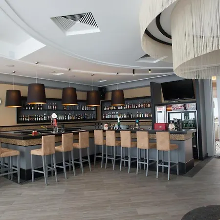 斯塔雷卡密恩泽酒店 酒店